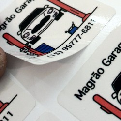 Adesivo PVC Impresso e Laminado